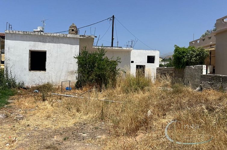 Vrijstaande woning in Faneromeni