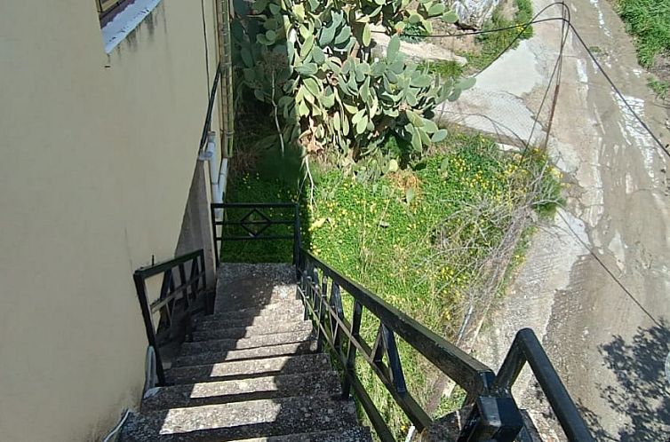 Vrijstaande woning in Mariou