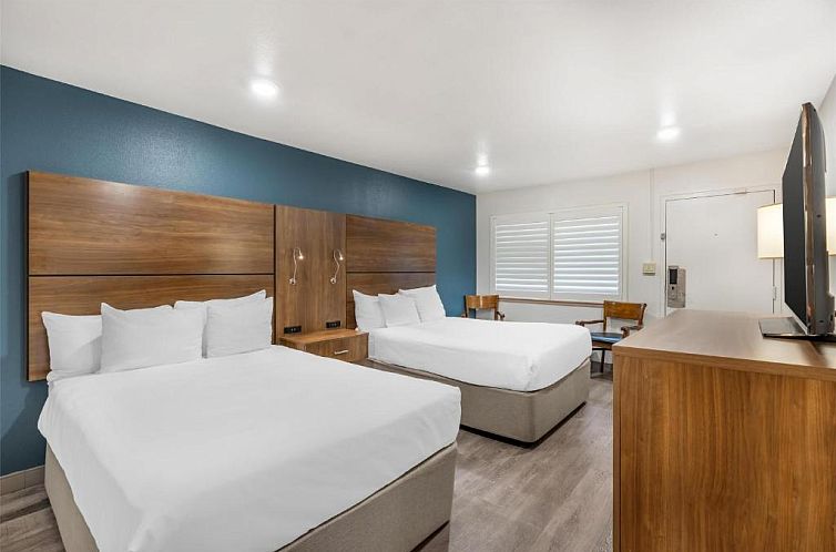 Best Western Plus Clocktower Inn