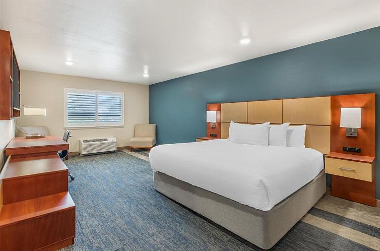 Best Western Plus Clocktower Inn