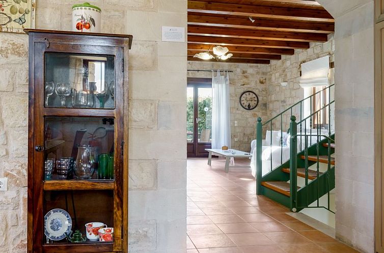 Vakantiehuis Villa aus Stein, privater Pool, BBQ 30m zum Str