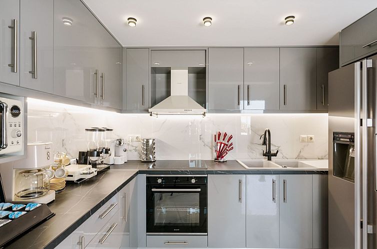 Vakantiehuis Neue Strandvilla SixStars in Chania, mit Sauna