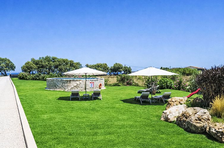 Vakantiehuis Neue Strandvilla SixStars in Chania, mit Sauna