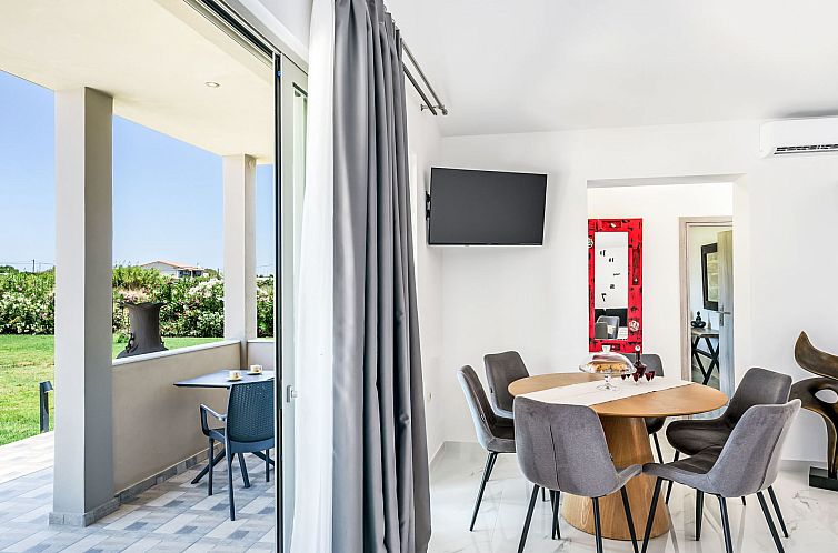 Vakantiehuis Neue Strandvilla SixStars in Chania, mit Sauna