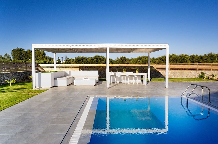 Vakantiehuis Sardines Luxury Villa 1 - Privater Pool und Gar