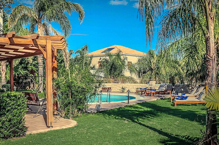 Vakantiehuis Ferienvilla mit Garten, Grill und Terrasse