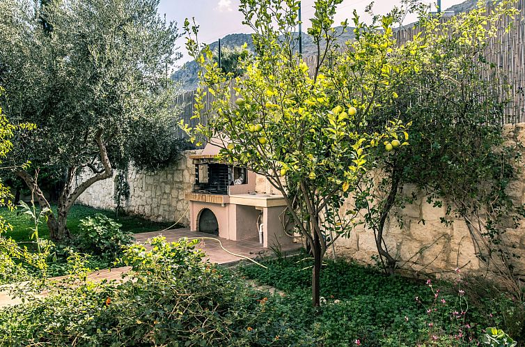 Vakantiehuis Ferienvilla mit Garten, Grill und Terrasse