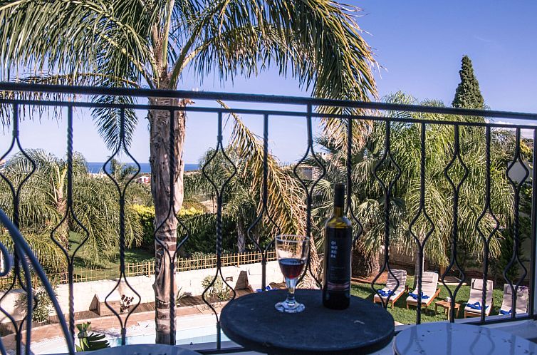 Vakantiehuis Ferienvilla mit Garten, Grill und Terrasse