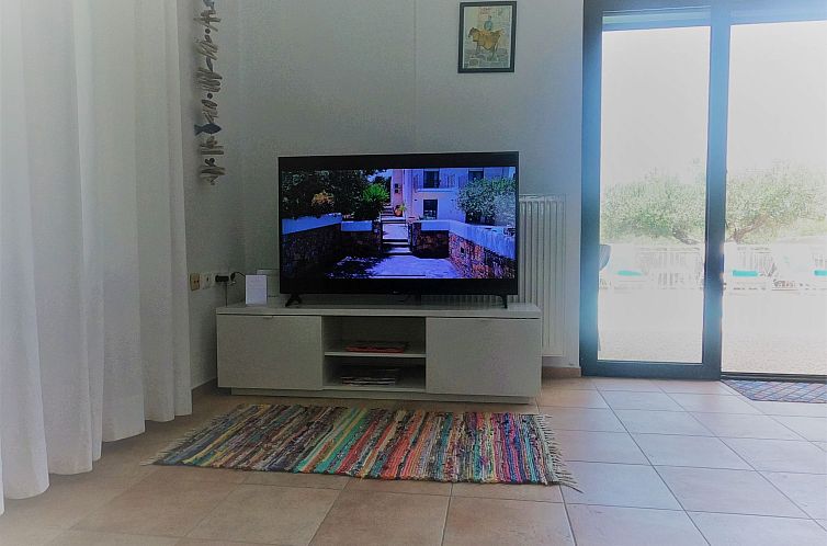 Vakantiehuis Nefeli Blue Villa in altem Olivenhain, Meerblic