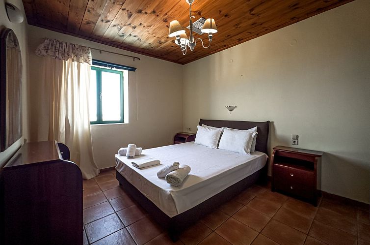 Vakantiehuis Niriides Villas_ Thetis_ 3-Schlafzimmer private
