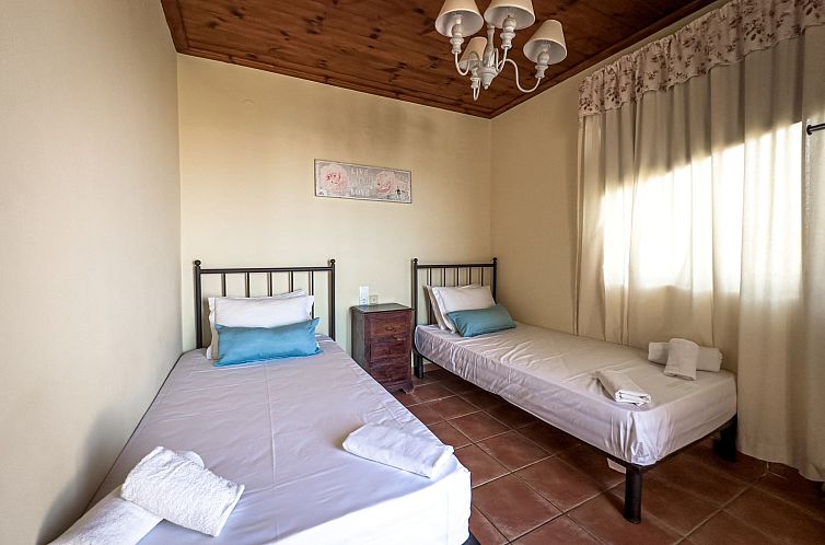Vakantiehuis Niriides Villas_ Thetis_ 3-Schlafzimmer private