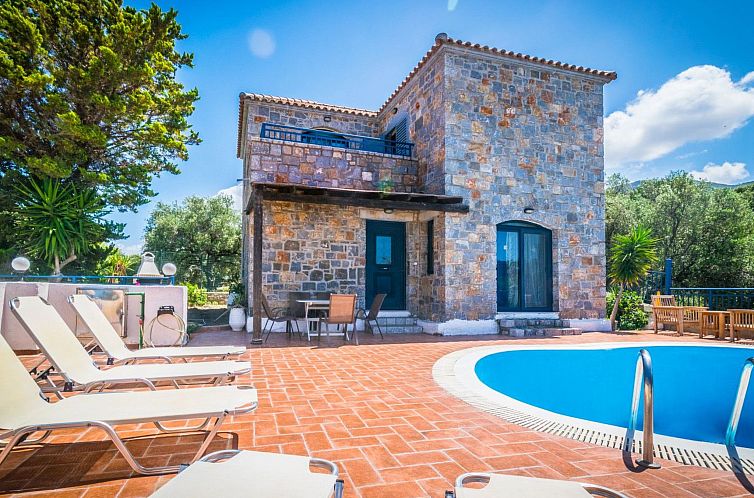 Vakantiehuis Niriides Villas_ Thetis_ 3-Schlafzimmer private
