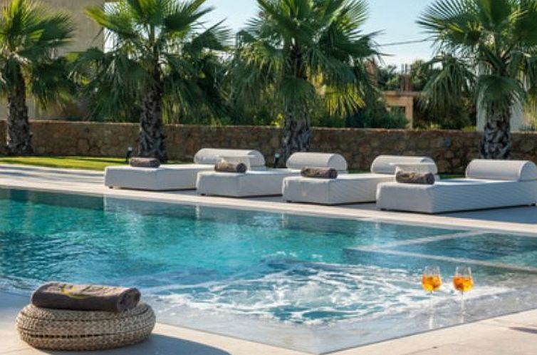 Vakantiehuis Luxuriös gestaltete Villa mit privatem Pool