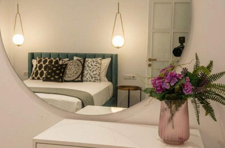 Vakantiehuis Luxuriös gestaltete Villa mit privatem Pool