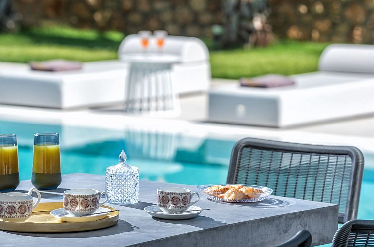 Vakantiehuis Luxuriös gestaltete Villa mit privatem Pool