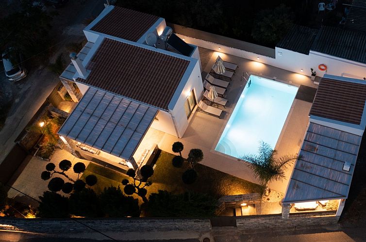 Vakantiehuis Villa Stavelia mit privatem Pool