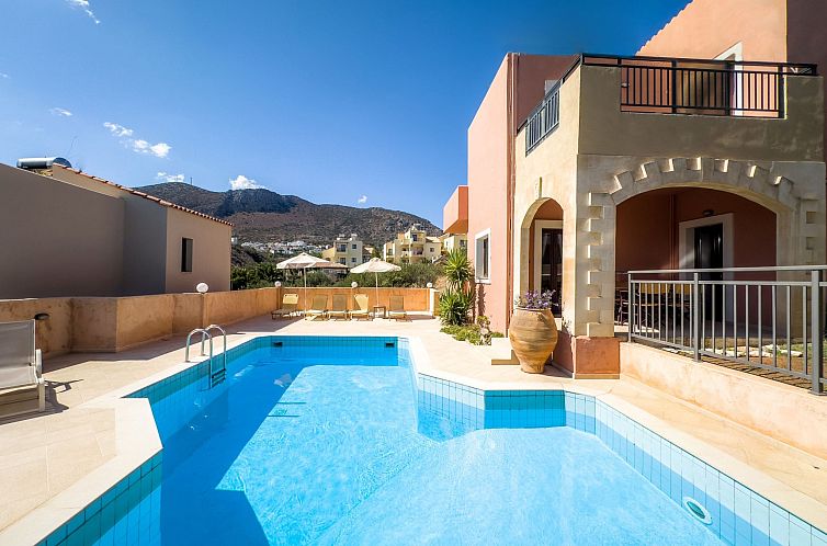 Vakantiehuis Niriides Villas_ Dafne _ 3-Schlafzimmer private