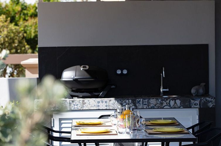 Vakantiehuis VillAgioi I - Privater Pool und 450m zum Sandst