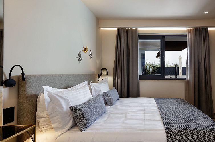 Vakantiehuis VillAgioi Villa II 2-BR Pool Villa, zu Fuß zum