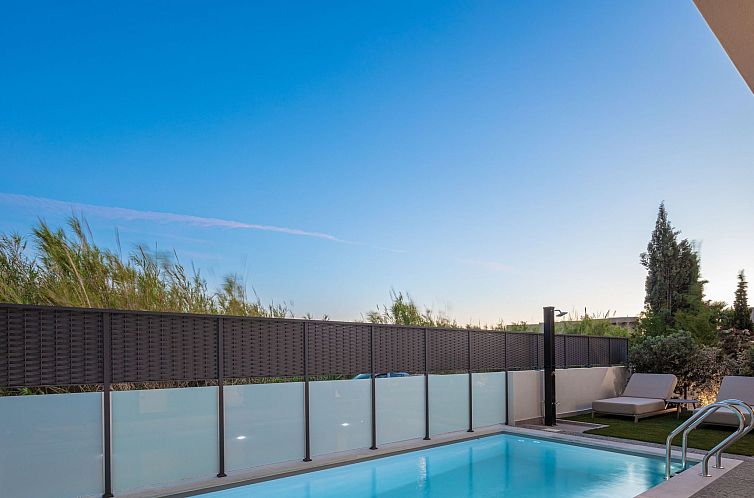 Vakantiehuis VillaSaints I - Pool und BBQ, Spaziergang zum S