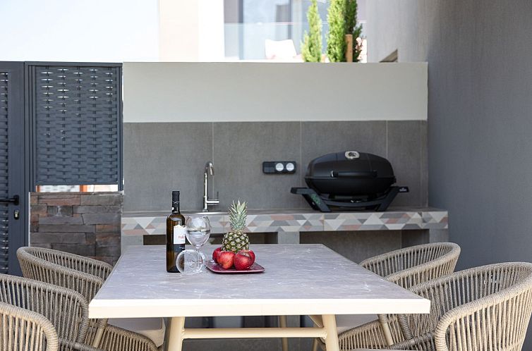 Vakantiehuis VillaSaints I - Pool und BBQ, Spaziergang zum S