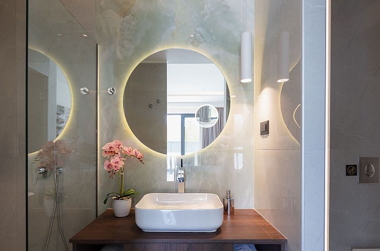 Vakantiehuis VillaSaints I - Pool und BBQ, Spaziergang zum S