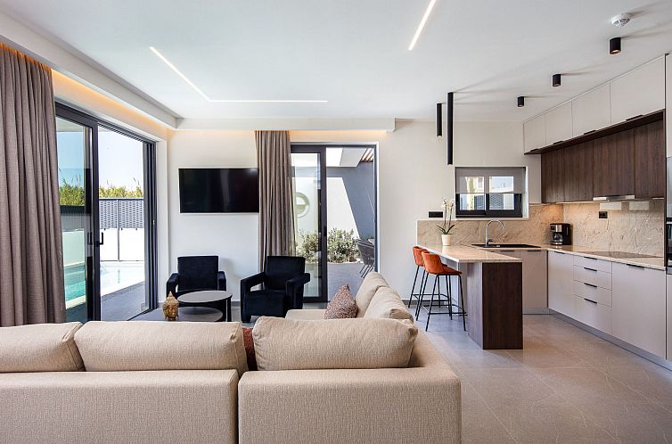 Vakantiehuis VillaSaints II - Elegante Pool-Villa in Strandn