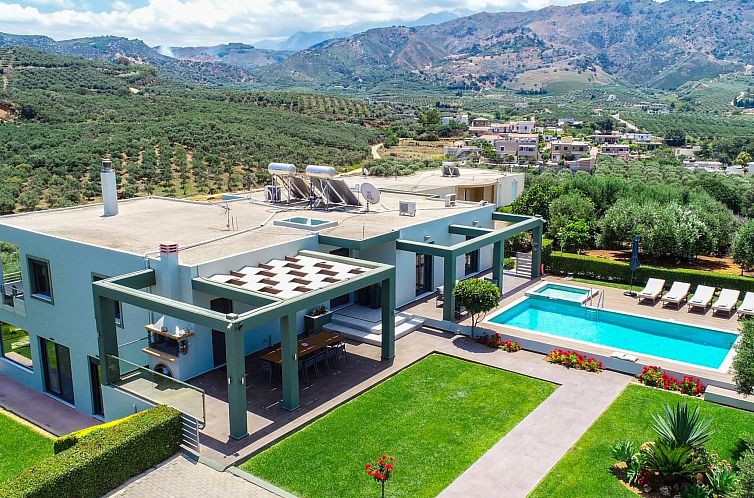 Vakantiehuis Luxus-Villa Freier beheizter Pool Atemberaubend
