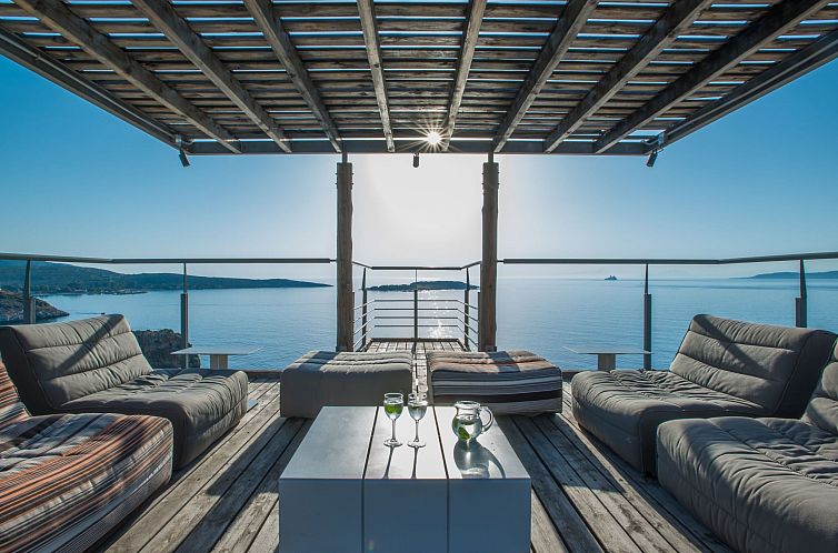 Vakantiehuis Anwesen "Olea Prime" mit Infinity-Pool