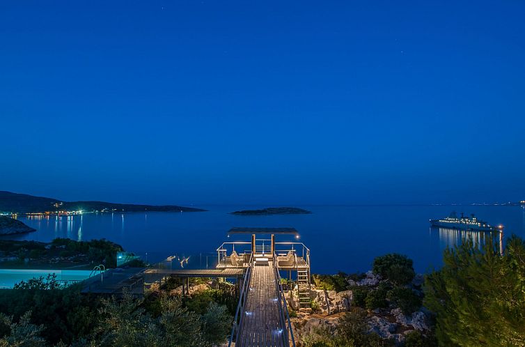 Vakantiehuis Anwesen "Olea Prime" mit Infinity-Pool