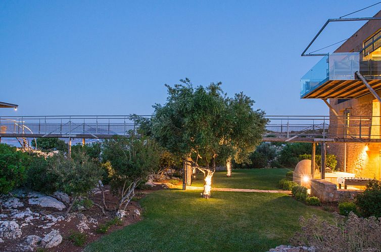 Vakantiehuis Anwesen "Olea Prime" mit Infinity-Pool