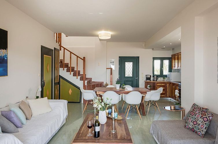 Vakantiehuis Luxuriöse Villa in Strandnähe mit Blick auf d