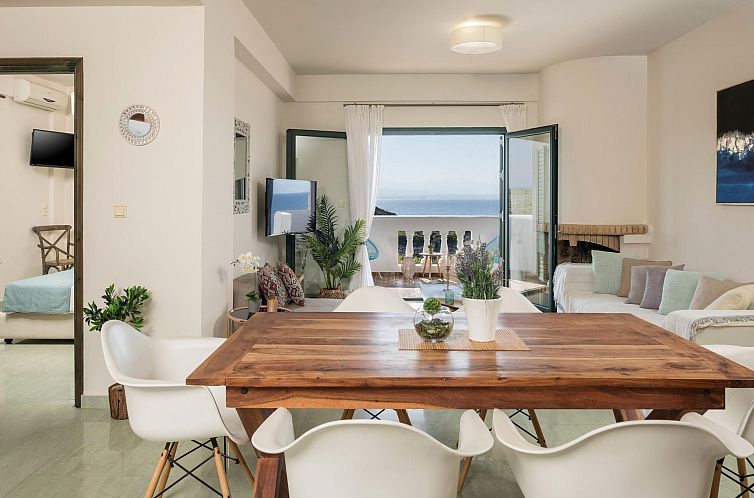 Vakantiehuis Luxuriöse Villa in Strandnähe mit Blick auf d