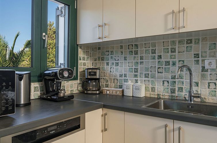 Vakantiehuis Luxuriöse Villa in Strandnähe mit Blick auf d