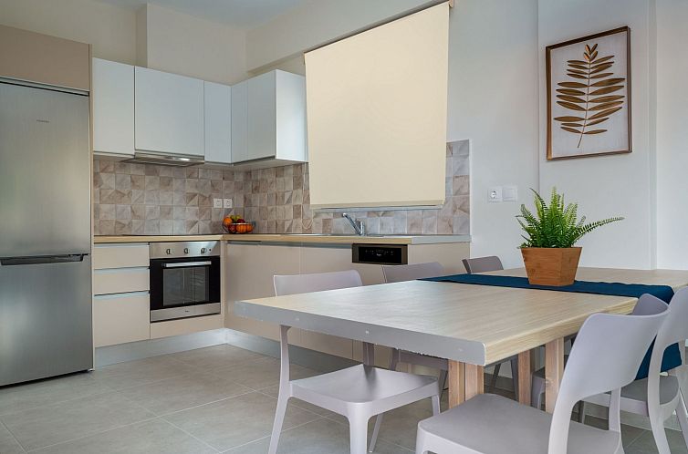 Vakantiehuis Haus in Agia Marina mit Außenpool