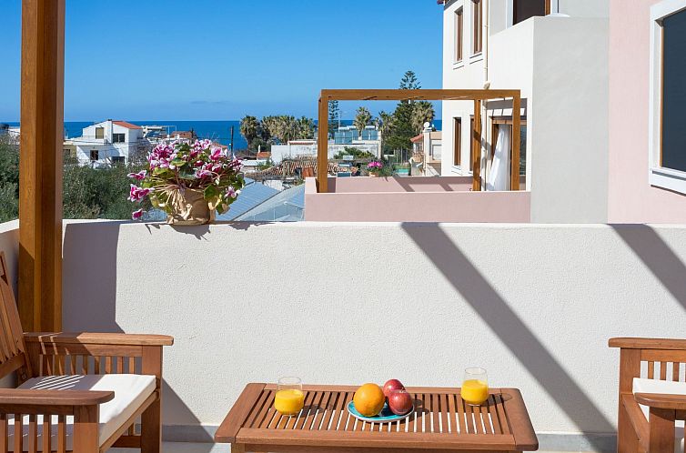 Vakantiehuis Haus in Agia Marina mit Außenpool