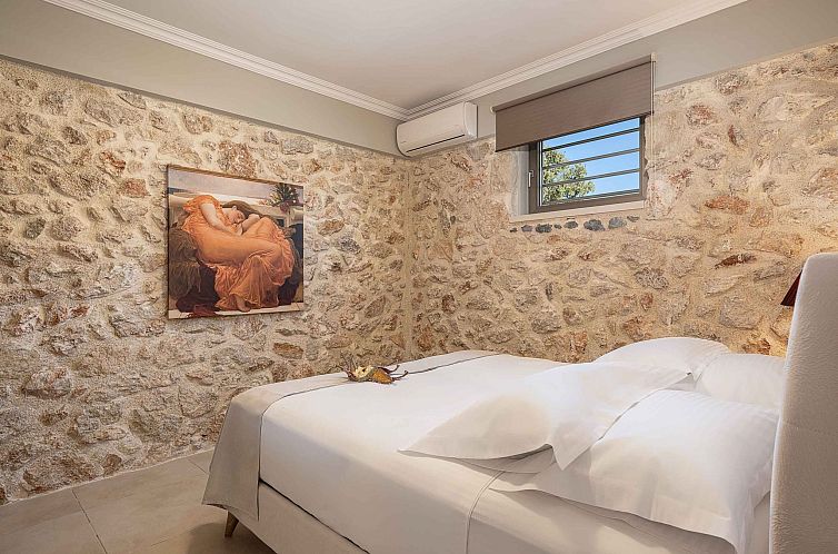 Vakantiehuis Luminus Arcus - Moderne Villa mit privatem Pool