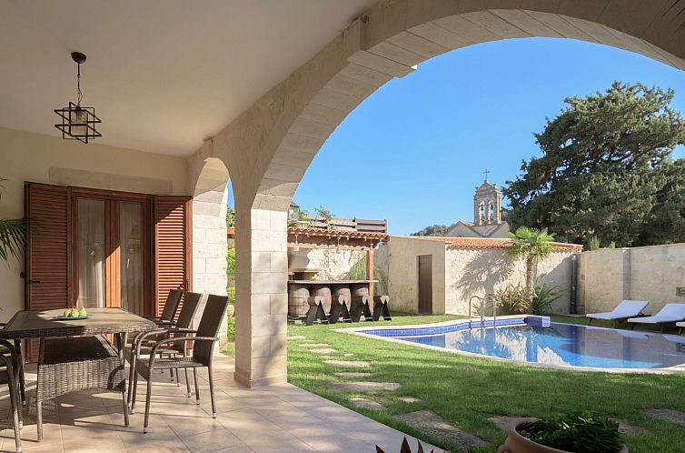 Vakantiehuis Nicole Villa - "Kostenloser" beheizter Pool, Vi