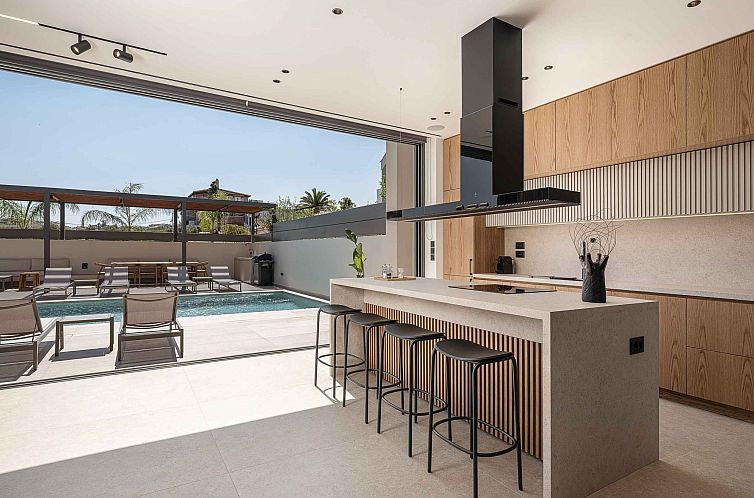 Vakantiehuis Sancy Luxury Villa-400m Strand, ''Beheizter'' P