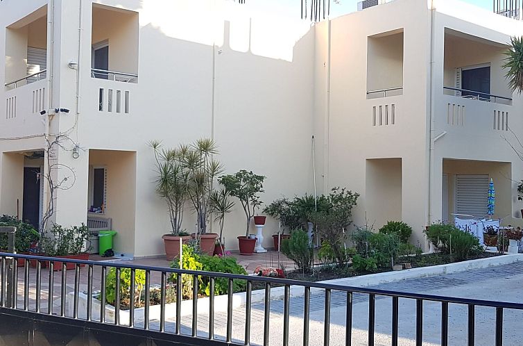 Appartement Zinovia Studio mit Balkon