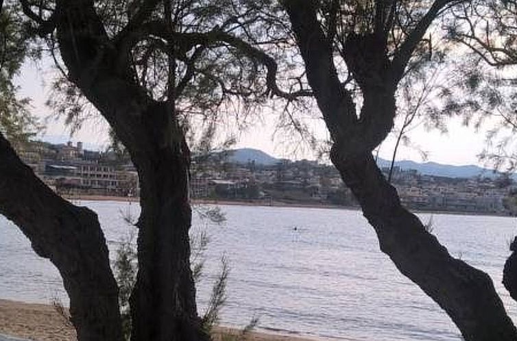 Appartement Zinovia Studio mit Balkon