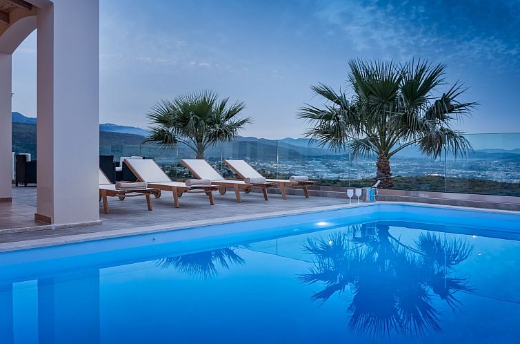 Vakantiehuis Karmilos Hill Villa - absolute Privatsphäre