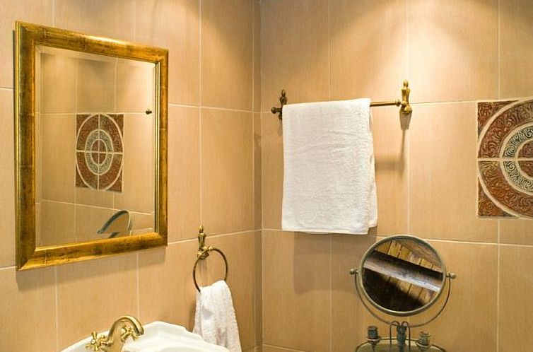 Vakantiehuis Villa aus Stein "Galatia"