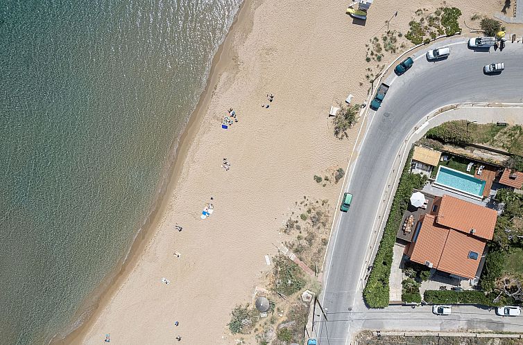 Vakantiehuis am Strand mit Pool für eine oder zwei Familien