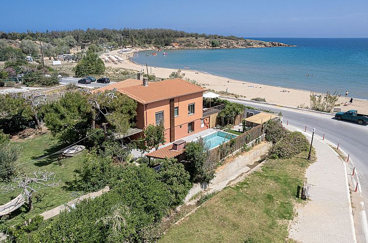 Vakantiehuis am Strand mit Pool für eine oder zwei Familien