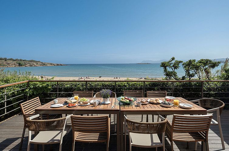 Vakantiehuis am Strand mit Pool für eine oder zwei Familien