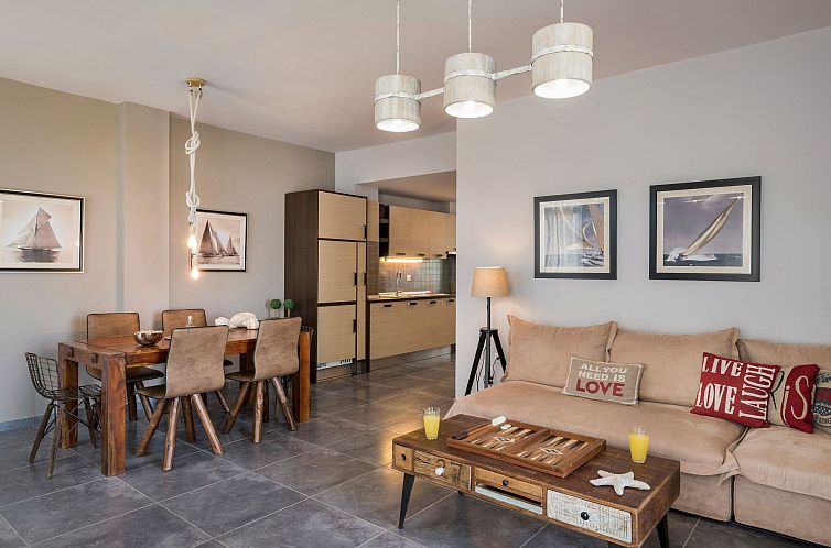 Vakantiehuis Haus in Theriso mit privatem Pool