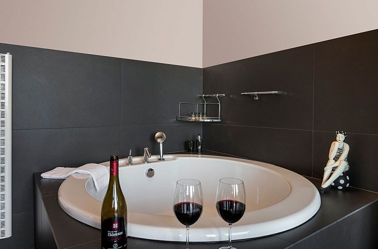 Vakantiehuis Haus in Theriso mit privatem Pool