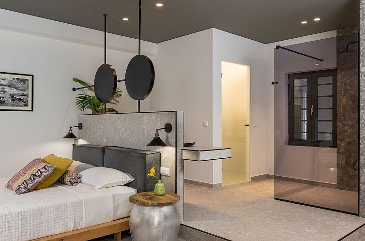 Vakantiehuis Haus in Theriso mit privatem Pool