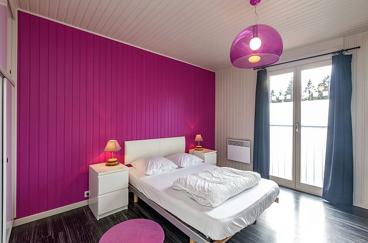 Chalet Orange